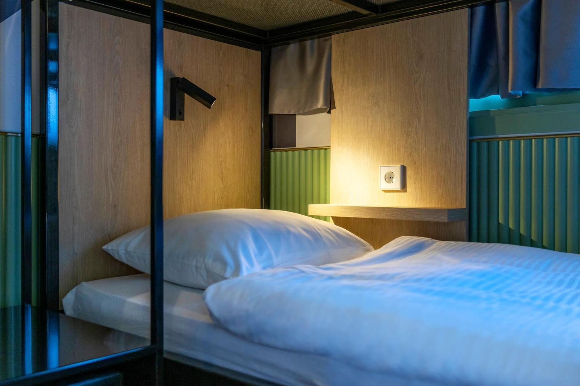 Tourist Inn Hotel 암스테르담 외부 사진