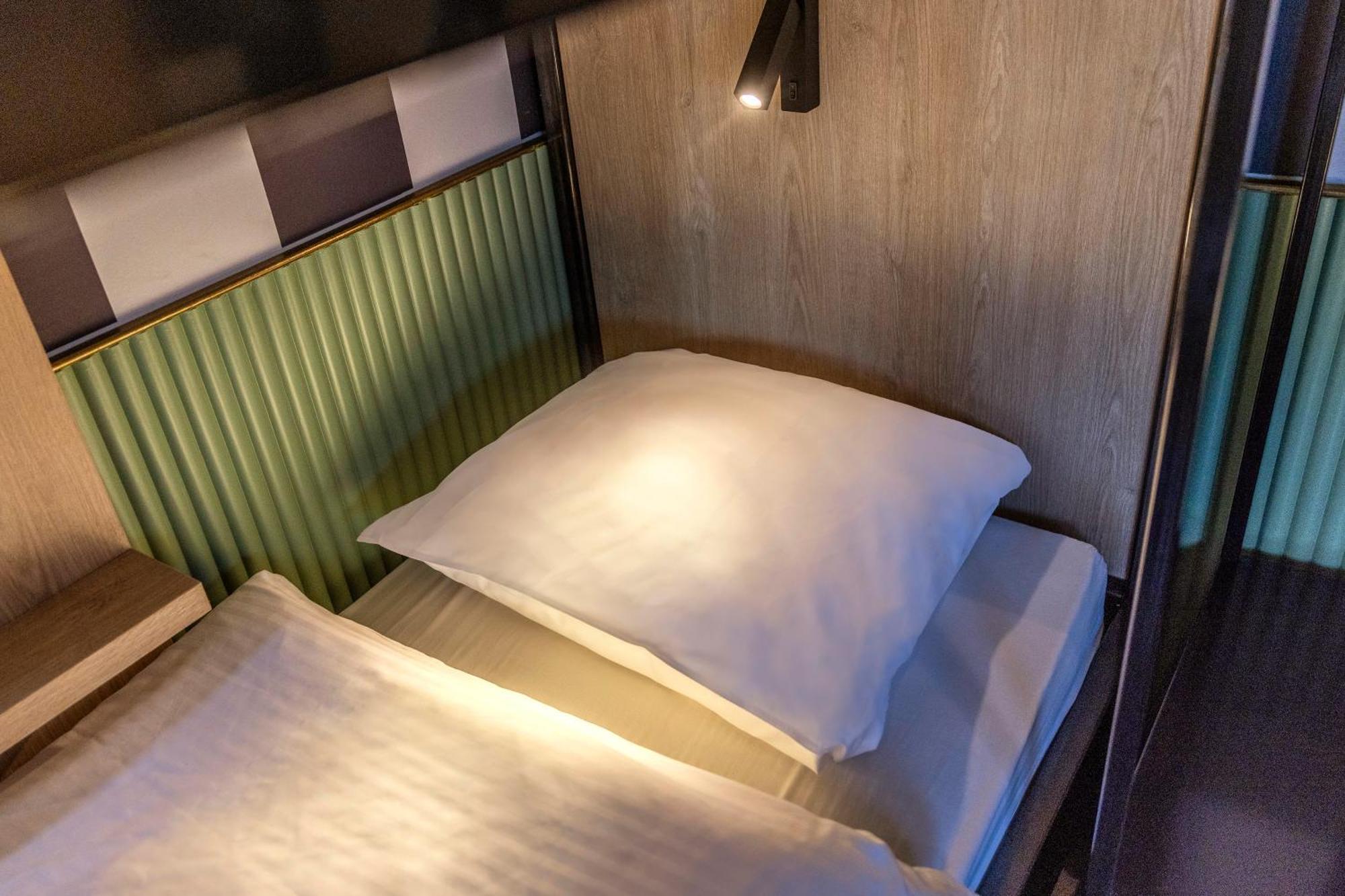 Tourist Inn Hotel 암스테르담 외부 사진